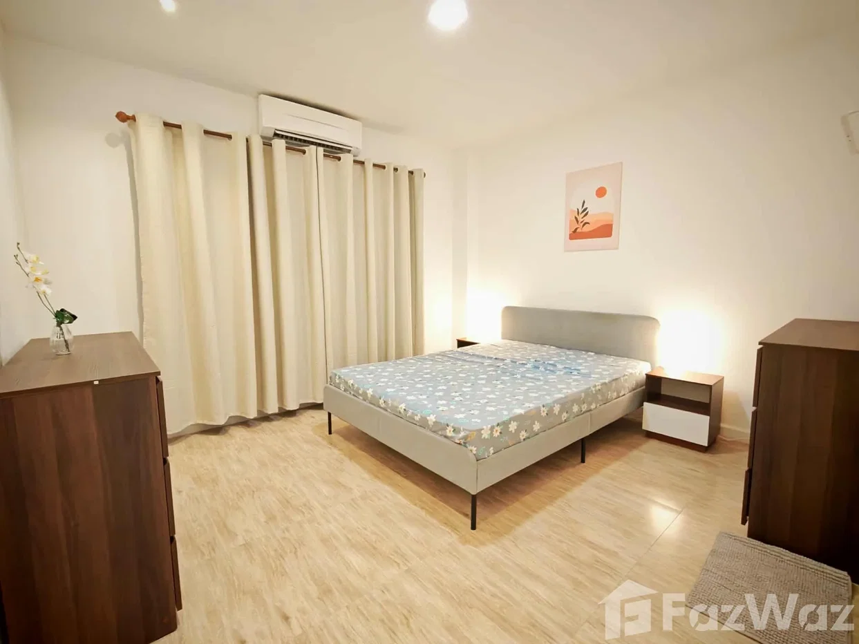 รูป บ้านเดี่ยวให้เช่า 4 ห้องนอน ในโครงการ เออร์เบิ้น สาทร 6149795 - รูปที่ 12/13