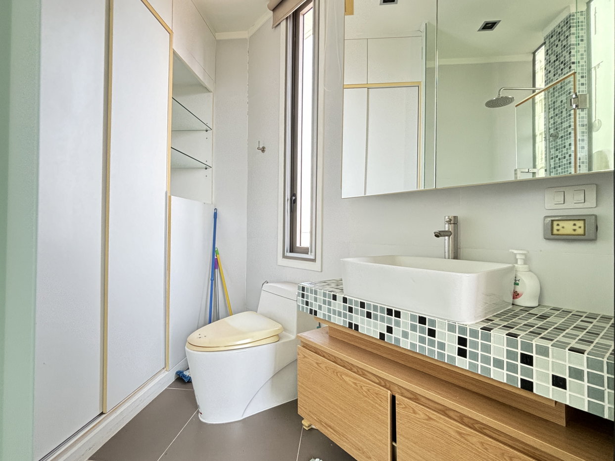 picture Modus Beachfront Condo One Bedroom Unit for sale in Wongamat - 10/14