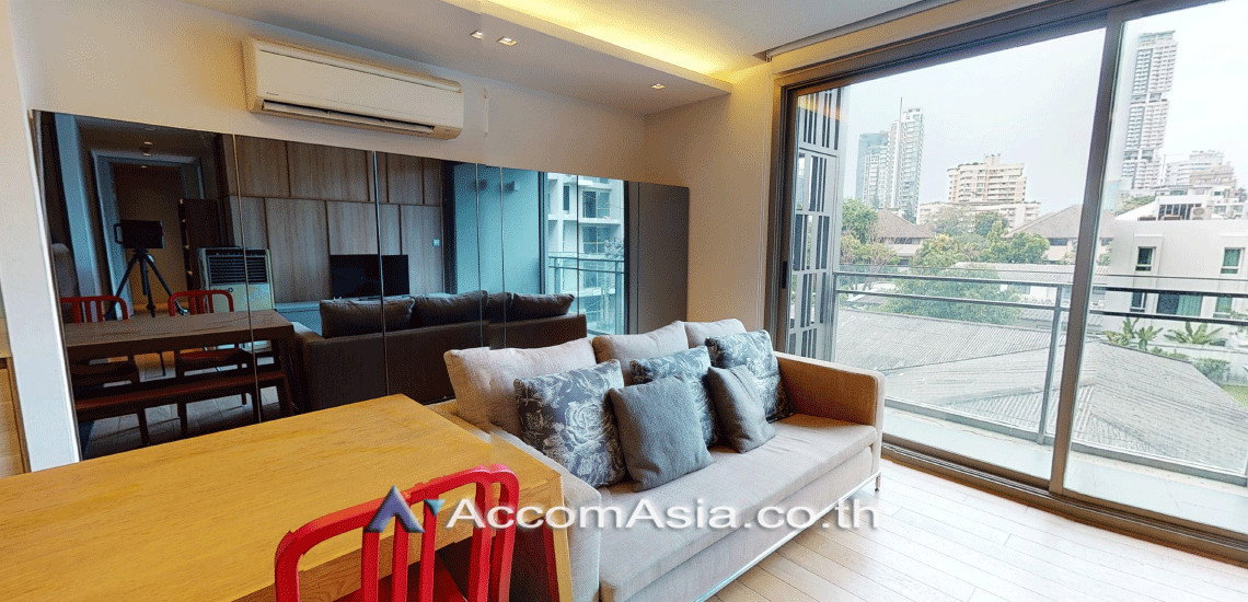 picture 🔼🔽 AccomA 📩  2 BR Condominium @Via Botani (AA25603) - 1/4