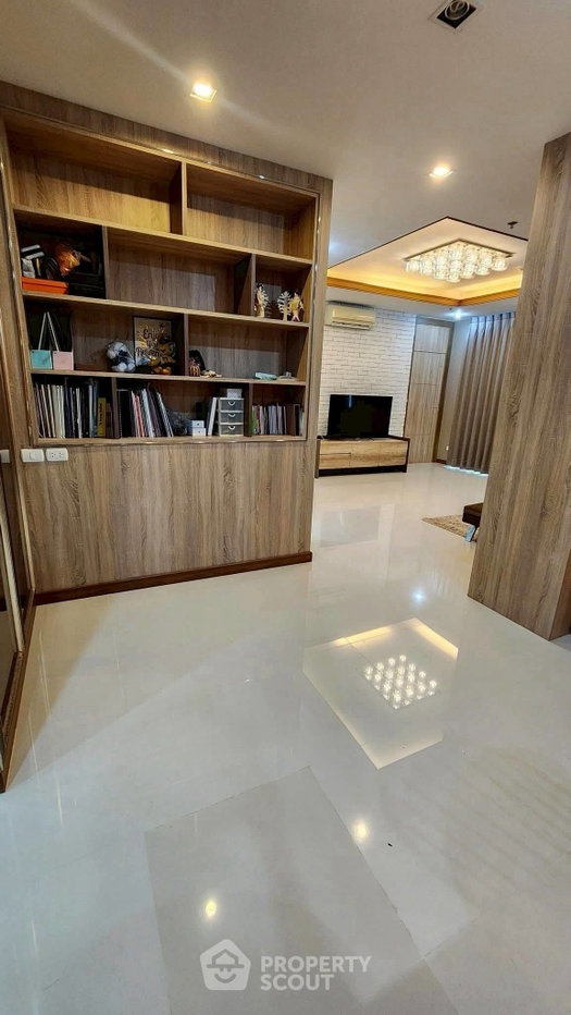 picture 2-BR Condo at Villa Asoke near MRT Phetchaburi (ID 2772057) - 4/10