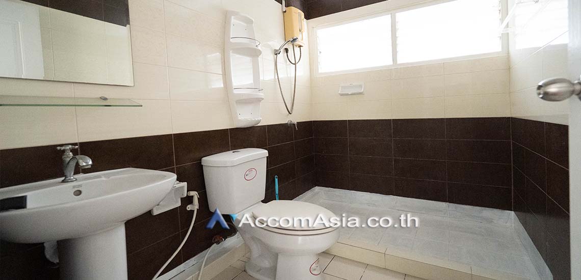 รูป 🔼🔽 AccomA 📩  3 BR House in Khlong Toei (11001812) - รูปที่ 10/10