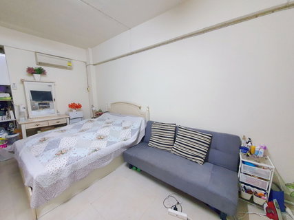 ขายด่วน พัฒนาการไลฟ์คอมเพล็กซ์ ตึก 8 ห้องกว้าง เพดานสูง เดินทางสะดวกได้หลายเส้นทาง