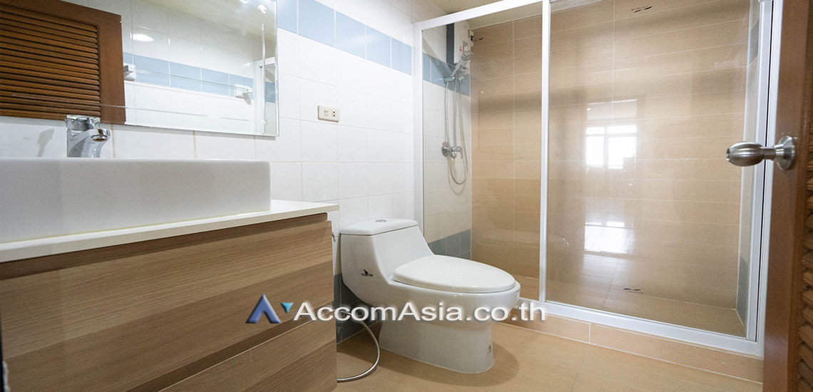รูป 🔼🔽 AccomA 📩  3 BR Condominium @Royal Castle Sukhumvit 39 (AA27163) - รูปที่ 8/9