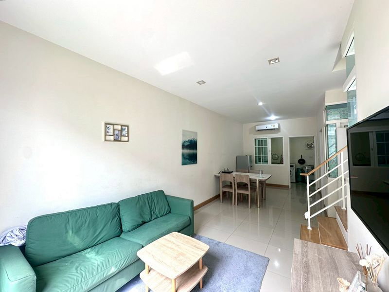 รูป 4 Bedroom Townhouse for Sale in East Pattaya - รูปที่ 3/19