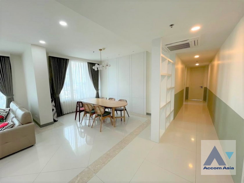 picture 🔼🔽 AccomA 📩  3 BR Condominium @The Empire Place (AA45689) - 3/13