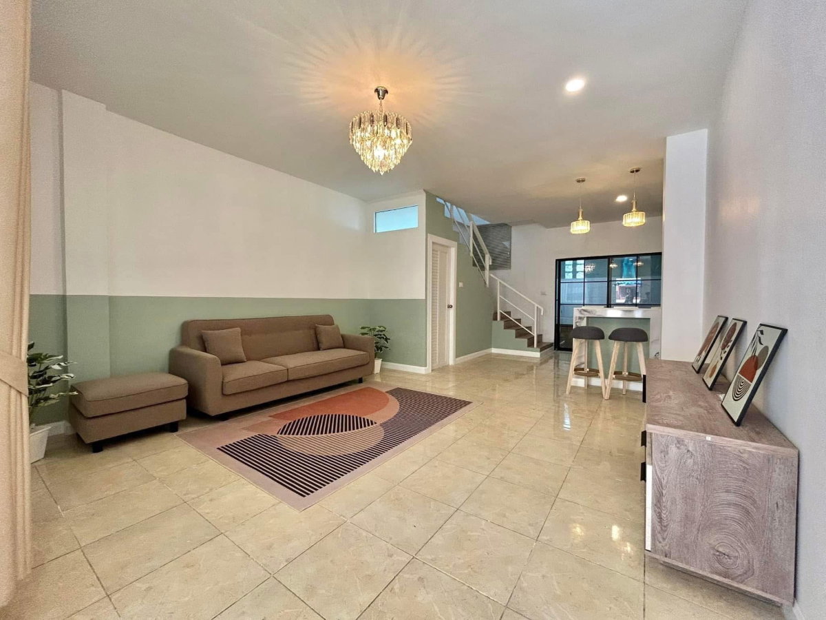 รูป ขายทาวน์เฮ้าส์ 2 ชั้น  หมู่บ้านปัณณธร 3  พรประภานิมิต ตกแต่งครบ ติดถนนหลักของหมู่บ้าน ไม่มีค่าส่วนกลาง  - รูปที่ 6/24