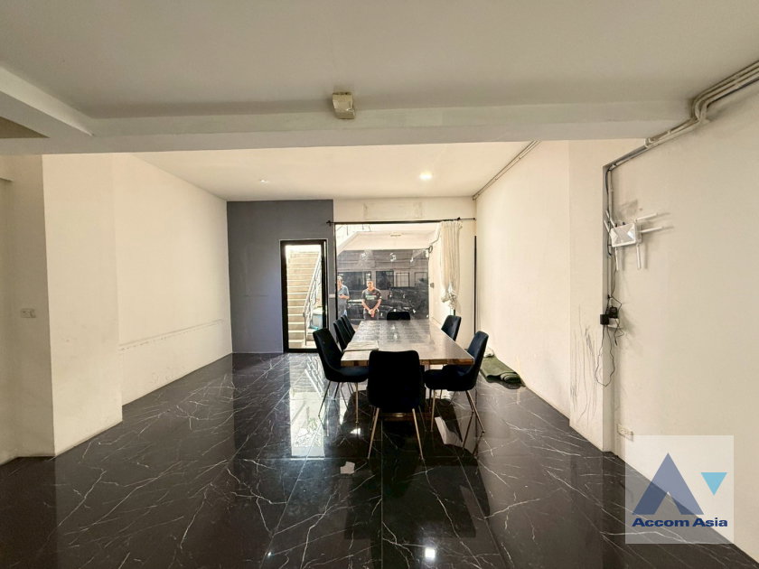 รูป 🔼🔽 AccomA 📩  4 BR Townhouse @Regent 71 (AA44324) - รูปที่ 10/20