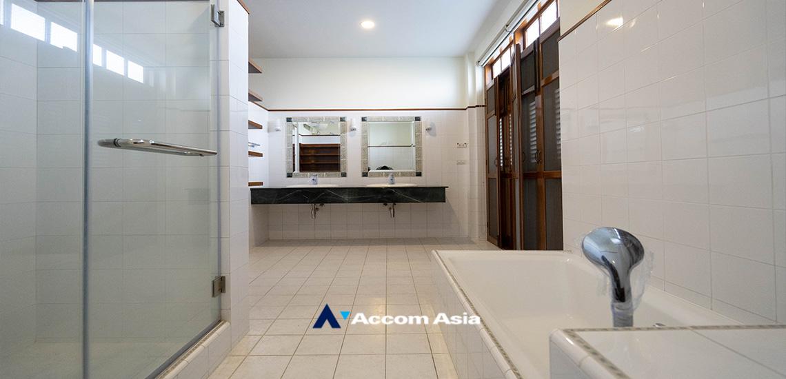 picture 🔼🔽 AccomA 📩 Classic white home with shared pool and bright, open interior 5 mins to BTS (6001601) - 17/20