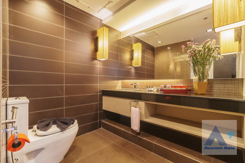 รูป 🔼🔽 AccomA 📩 Spacious room with high ceiling and city view  (1512174) - รูปที่ 19/20