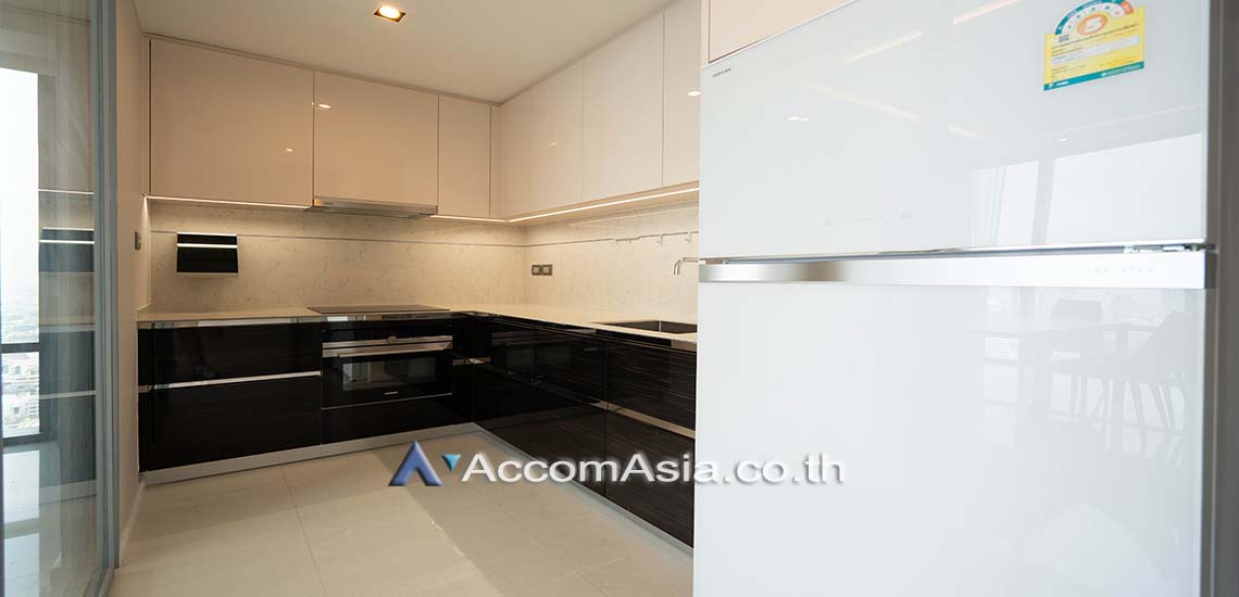 รูป 🔼🔽 AccomA 📩  Modern condominium with private balcony and serene views in Sathorn (AA29434) - รูปที่ 2/7