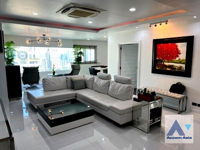 Condos for rent BTS Chong Nonsi : 🔼🔽 AccomA 📩  3 BR Condominium @Sathorn Gardens (AA38220)