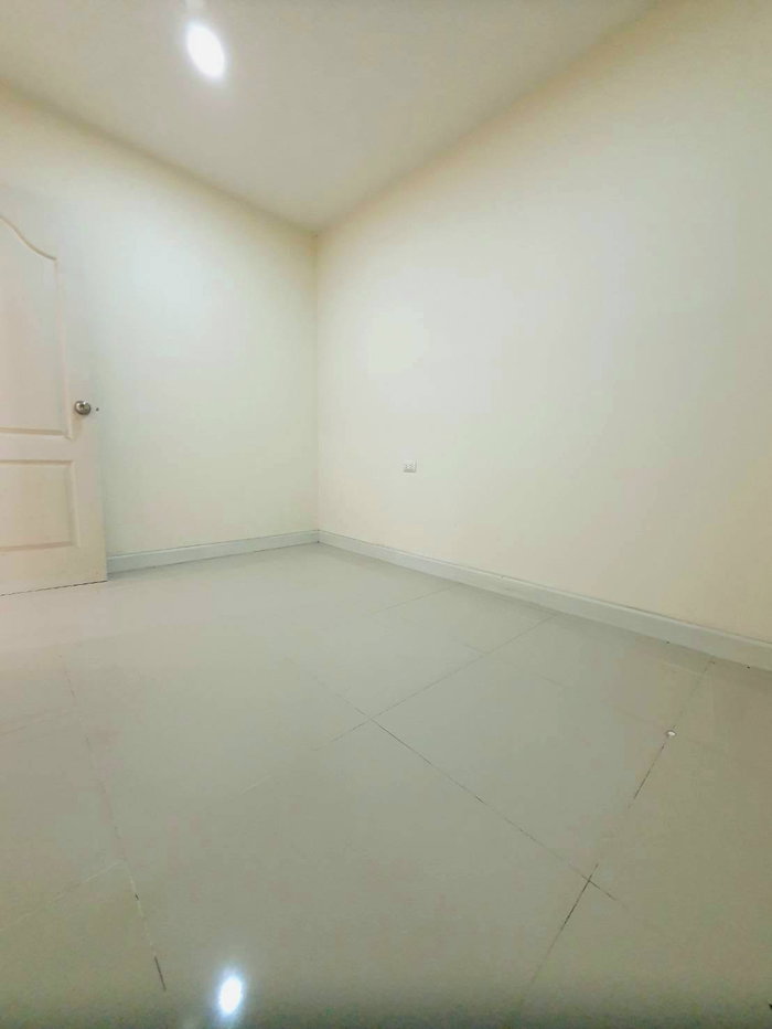 รูป ✨️ขายด่วน..ทาว์นโฮม 2 ชั้น บ้านใหม่พร้อมอยู่ เดินสะดวกใกล้ตลาดใหญ่ ทางด่วน และสิ่งอำนวยความสะดวกรอบโครงการ✨️ - รูปที่ 8/23