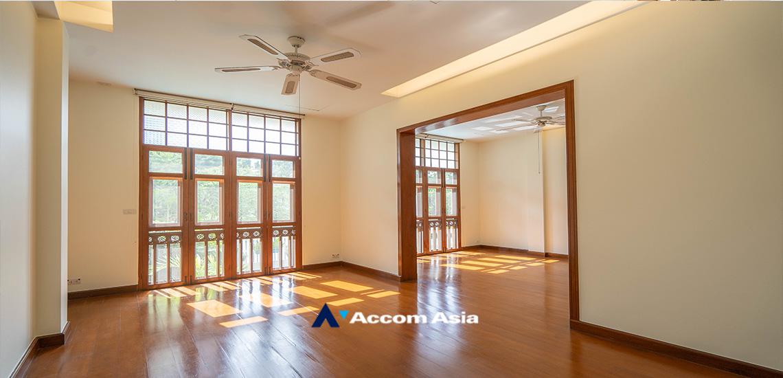 picture 🔼🔽 AccomA 📩 Classic white home with shared pool and bright, open interior 5 mins to BTS (6001601) - 9/20
