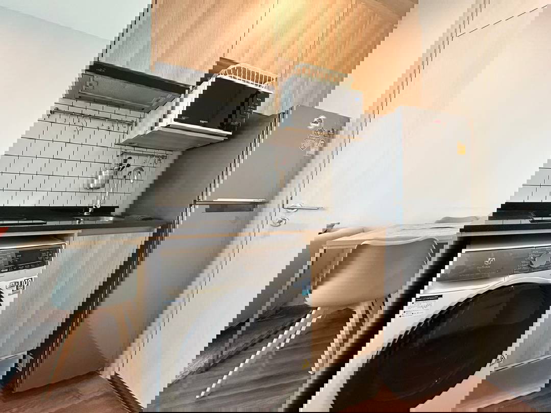 รูป ให้เช่า โนเบิล รีวอลฟ์ รัชดา 2 🍁 ใกล้ MRT ศูนย์วัฒนธรรม 🍁 เฟอร์นิเจอร์ครบ ลากกระเป๋าเข้าอยู่ได้เลย 🍁 ค่าเช่า 16,500  เท่านั้น🍁 ห้องแต่งสวยมาก  - รูปที่ 5/12