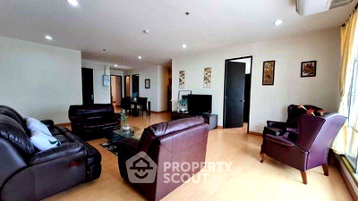 Condos for rent Middle Sukhumvit : 3-BR Condo at Citi Smart Sukhumvit 18 near BTS Asok (ID 1832611)