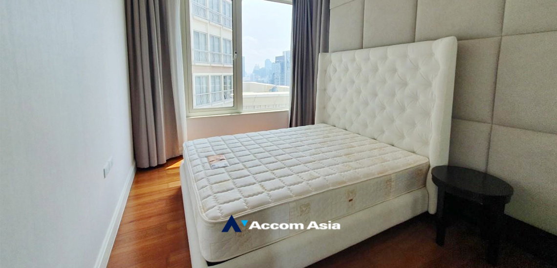 picture 🔼🔽 AccomA 📩 Q Langsuan - 9/15