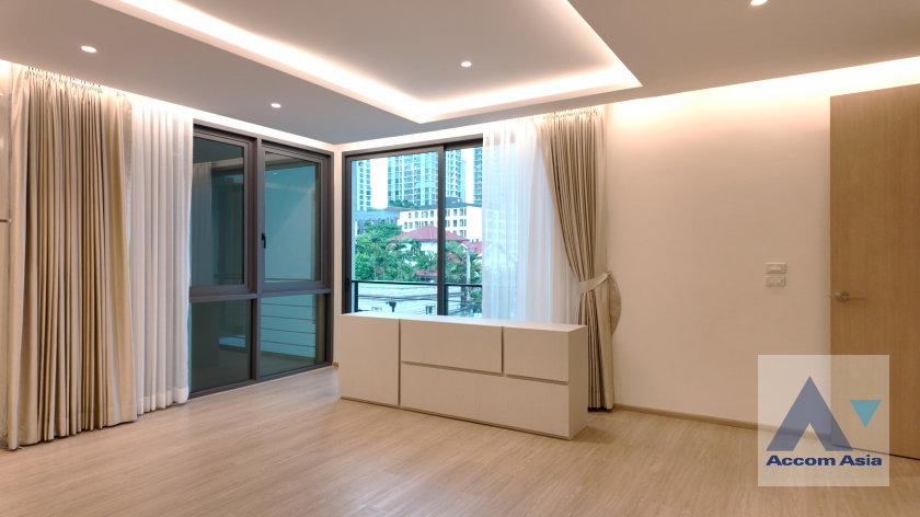 รูป 🔼🔽 AccomA 📩 Private Swimming Pool 4 BR House in Khlong Tan Nuea (AA38256) - รูปที่ 11/20