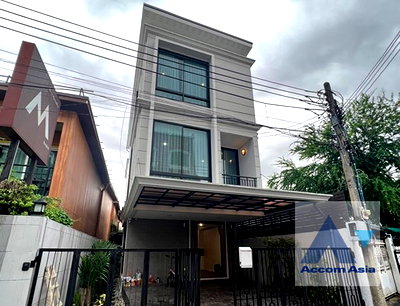 Houses for rent The Emquartier : 🔼🔽 AccomA 📩  3 BR House in Phra Khanong Nuea (AA42494)