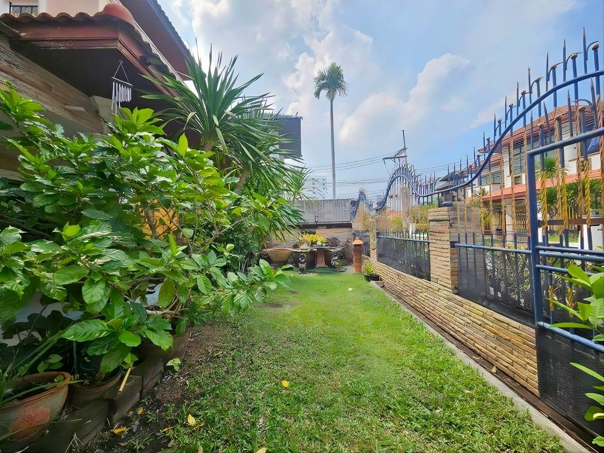 รูป 2-Storey House for Sale in Jomtien Pattaya - รูปที่ 2/10