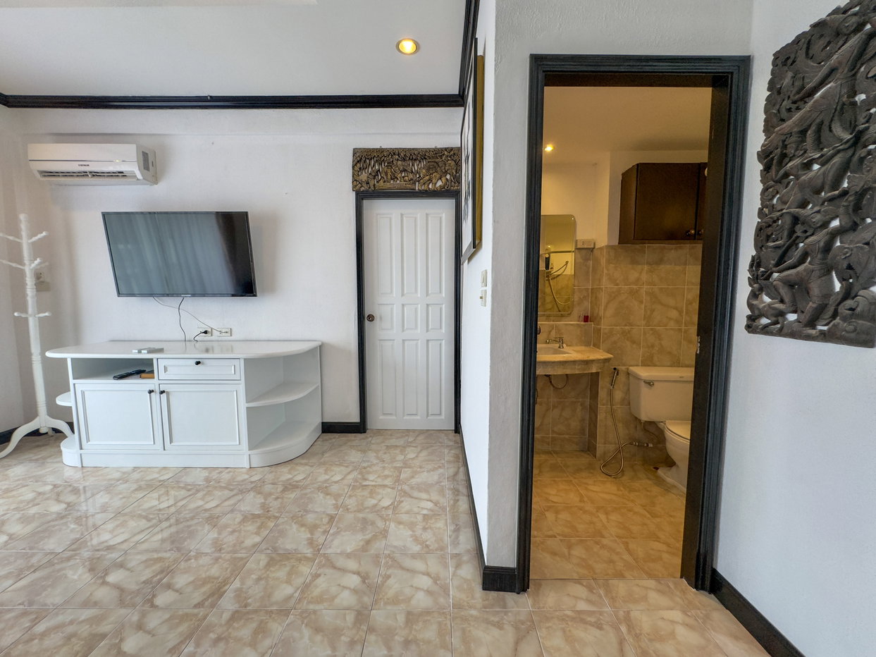 รูป 1 Bedroom Condo for Sale in Jomtien Pattaya at Majestic - รูปที่ 9/19