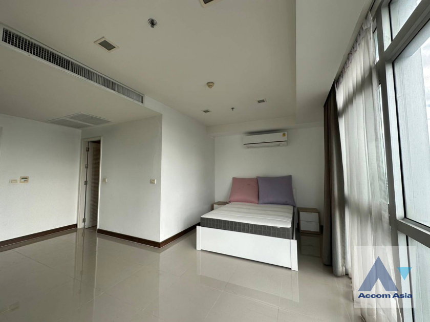 รูป 🔼🔽 AccomA 📩 Minimalist condo with bright interiors and large windows at Nusasiri Grand Condominium (1517644) - รูปที่ 9/15