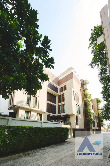 รูป 🔼🔽 AccomA 📩 Luxury condo with elegant wood paneling and bright interiors (AA36946) - รูปที่ 12/12