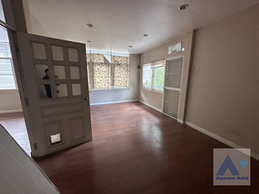 picture 🔼🔽 AccomA 📩 Home Office 2 BR House in Khlong Tan Nuea (AA44738) - 15/17