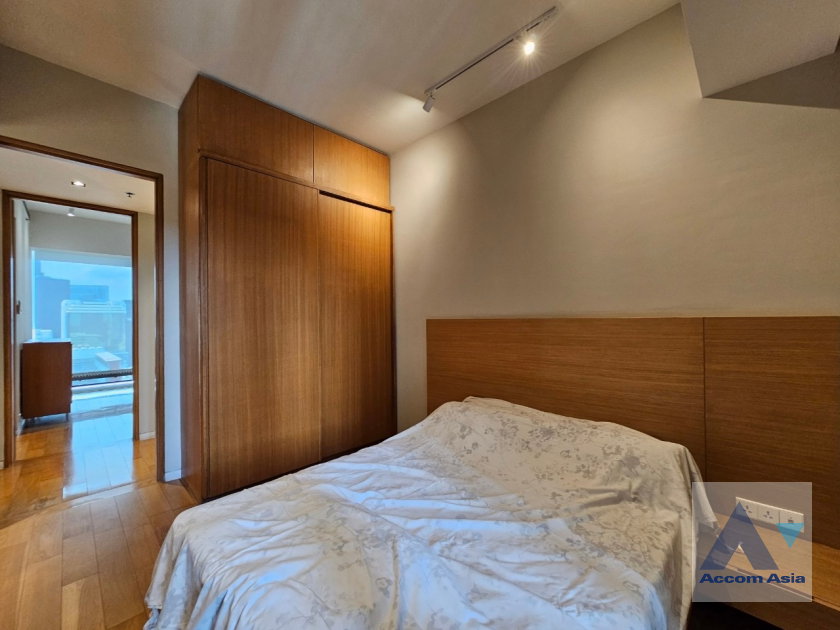 picture 🔼🔽 AccomA 📩 Corner unit with private balcony and skyline view at The Met Sathorn (AA28194) - 9/15