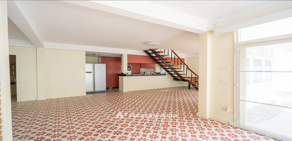 รูป 🔼🔽 AccomA 📩 Pet friendly 5 BR House in  Lumphini (AA30969) - รูปที่ 4/19