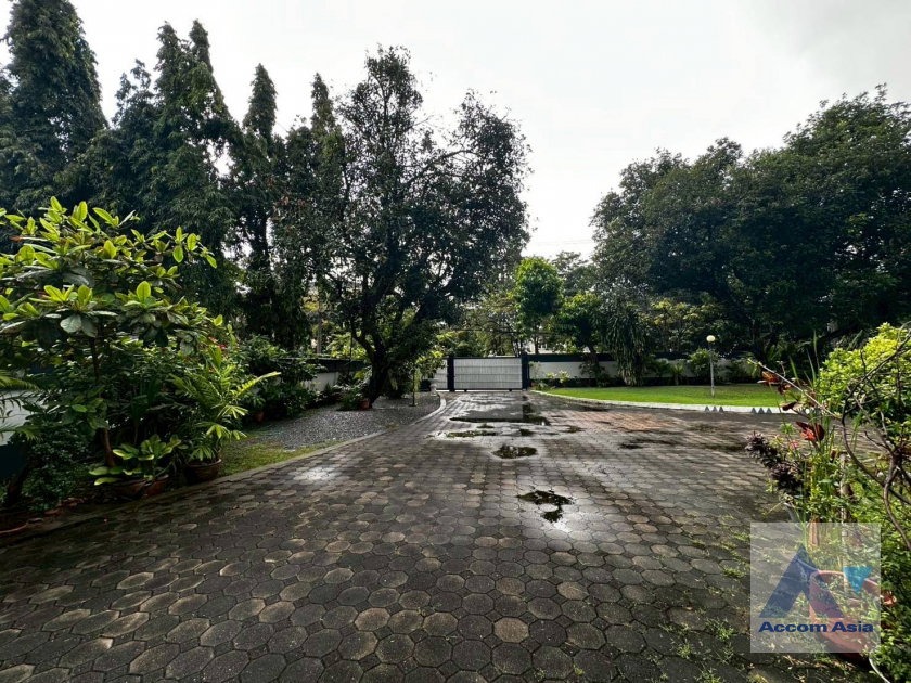 picture 🔼🔽 AccomA 📩 Private Swimming Pool 4 BR House in Khlong Tan Nuea (100069) - 16/16