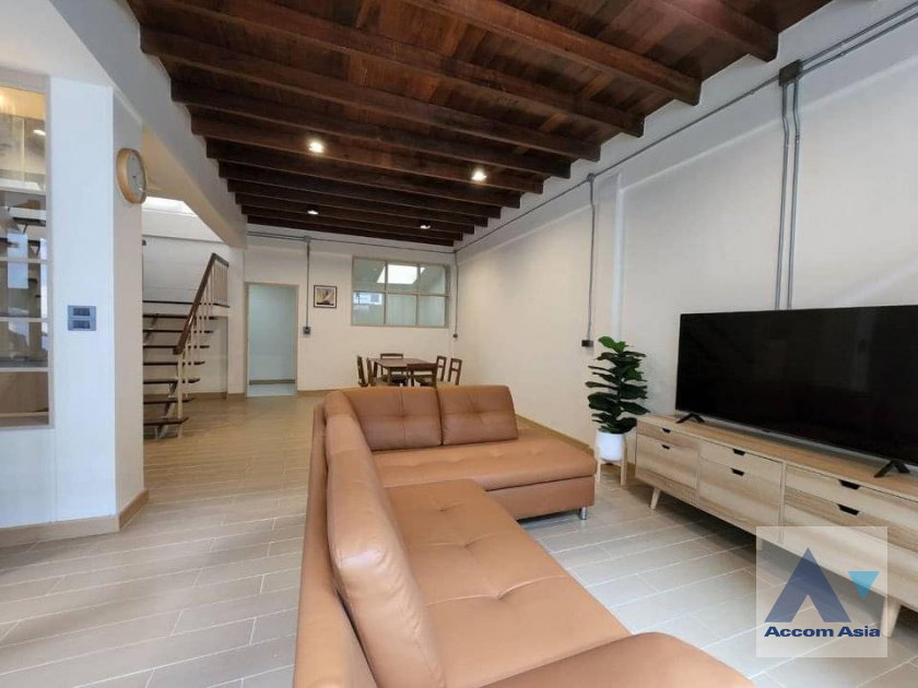 picture 🔼🔽 AccomA 📩 Renovated private house with cozy charm in Ekkamai (AA33648) - 3/20