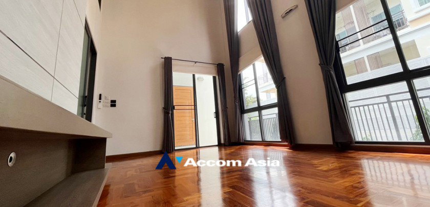 รูป 🔼🔽 AccomA 📩 Pet friendly,Double High Ceiling 5 BR House @House in Compound (AA24780) - รูปที่ 2/20