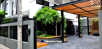Houses for rent The Emquartier : 🔼🔽 AccomA 📩  4 BR House in Khlong Tan Nuea (AA18163)