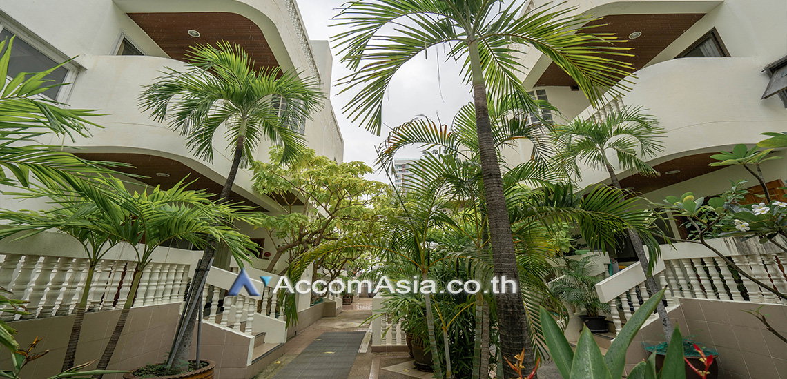 รูป 🔼🔽 AccomA 📩  Spacious house with light wood interiors and natural lighting in Sathorn (AA20501) - รูปที่ 19/19