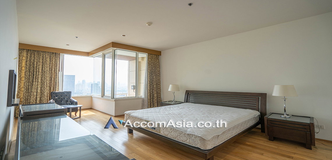 picture 🔼🔽 AccomA 📩 Modern condominium with light wood finishes and clean lines (AA30964) - 5/13