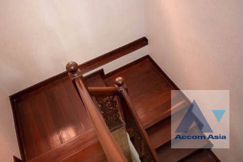 รูป 🔼🔽 AccomA 📩 Warm Thai-style house with garden and pool in Sathorn (AA42073) - รูปที่ 4/8