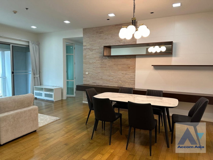 picture 🔼🔽 AccomA 📩 Pet friendly 3 BR Condominium @The Madison (1511766) - 4/7