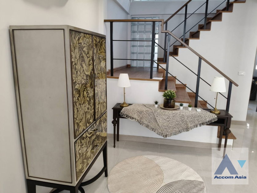 รูป 🔼🔽 AccomA 📩 Elegant townhouse with natural light and modern layout (AA42421) - รูปที่ 7/20