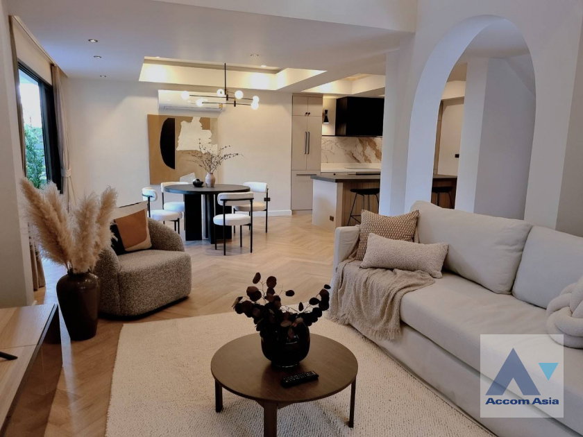 รูป 🔼🔽 AccomA 📩 Pet friendly,Corner Unit 3 BR House in Phra Khanong Nuea (AA35371) - รูปที่ 3/9