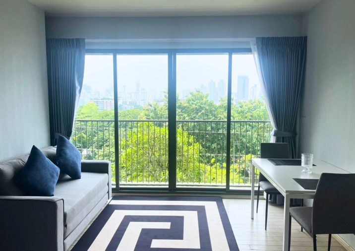 Nice Room Garden View 🏙️(For Rent) Noble Solo 
