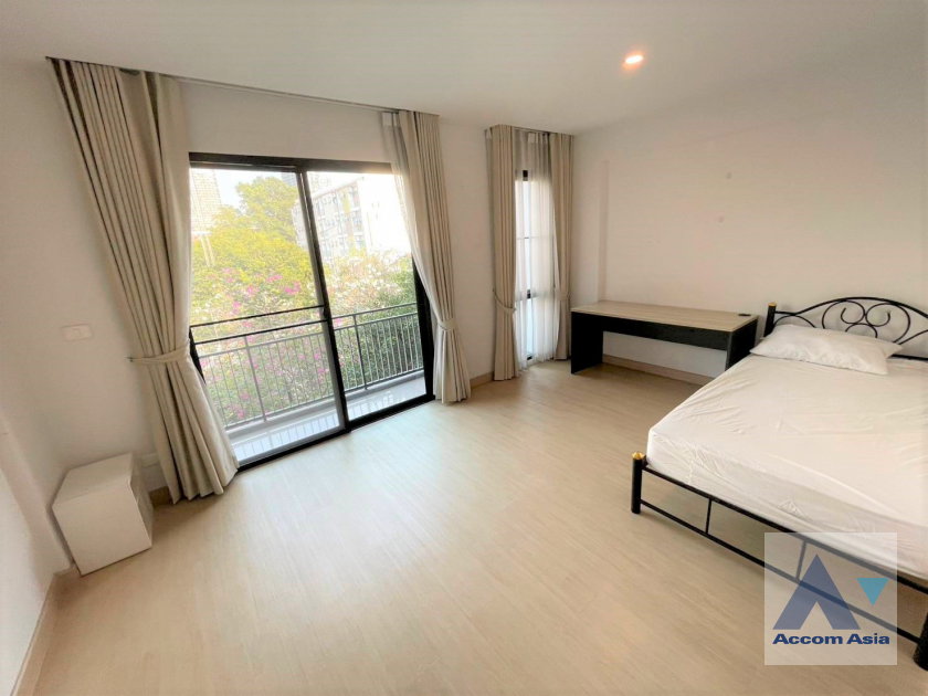 รูป 🔼🔽 AccomA 📩 Pet friendly 3 BR House in Thung Maha Mek (AA38936) - รูปที่ 7/13