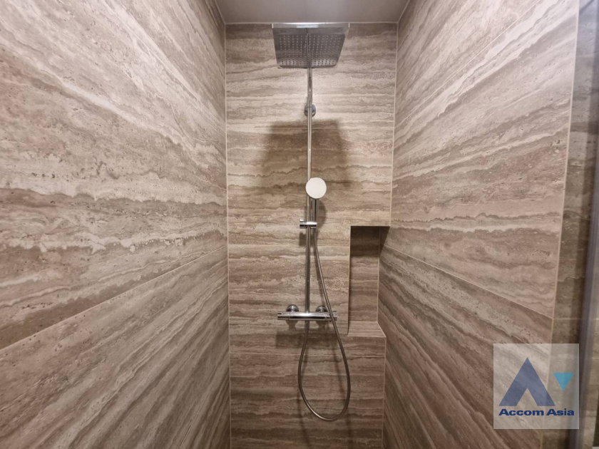 รูป 🔼🔽 AccomA 📩 Refined condo with sleek design and warm lighting (AA41789) - รูปที่ 16/19