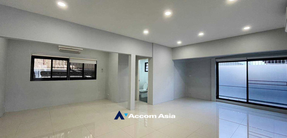 รูป 🔼🔽 AccomA 📩 Pet friendly,Home Office 4 BR House in Thung Maha Mek (AA19397) - รูปที่ 3/14