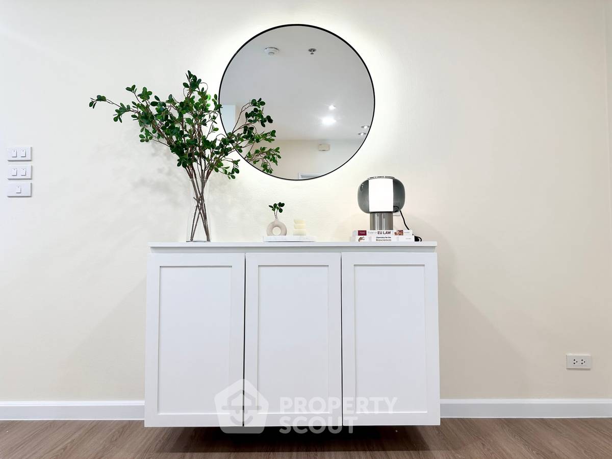 รูป คอนโด 3-ห้องนอน ที่ แกรนด์ หลังสวน คอนโดมิเนียม ใกล้ BTS ราชดำริ (ID 2031405) - รูปที่ 9/19