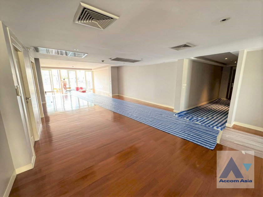 picture 🔼🔽 AccomA 📩  3 BR Condominium @La Citta Penthouse (AA39090) - 10/19