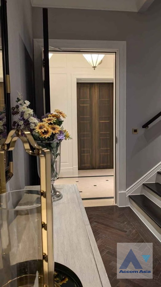picture 🔼🔽 AccomA 📩 Duplex Condo 3 BR Condominium @98 Wireless (AA45887) - 8/20