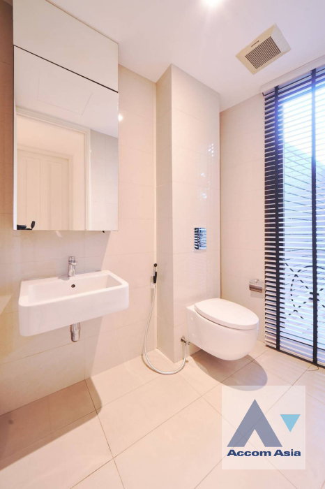 รูป 🔼🔽 AccomA 📩 Luxury condo with elegant wood paneling and bright interiors (AA36946) - รูปที่ 11/12