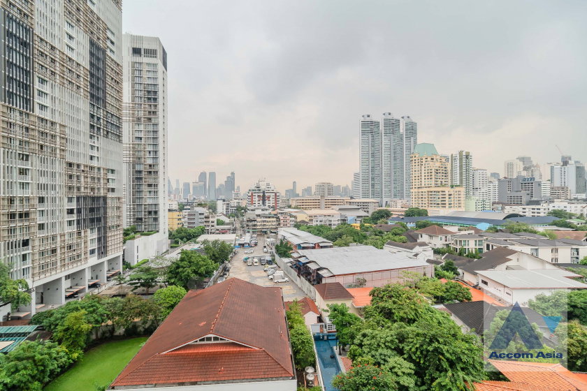 รูป 🔼🔽 AccomA 📩 Elegant duplex condominium with pool on balcony and skyline views (2012701) - รูปที่ 12/20