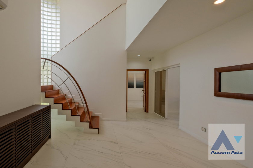 picture 🔼🔽 AccomA 📩 Pet friendly,Private Swimming Pool 4 BR House in Phra Khanong Nuea (AA18616) - 6/20