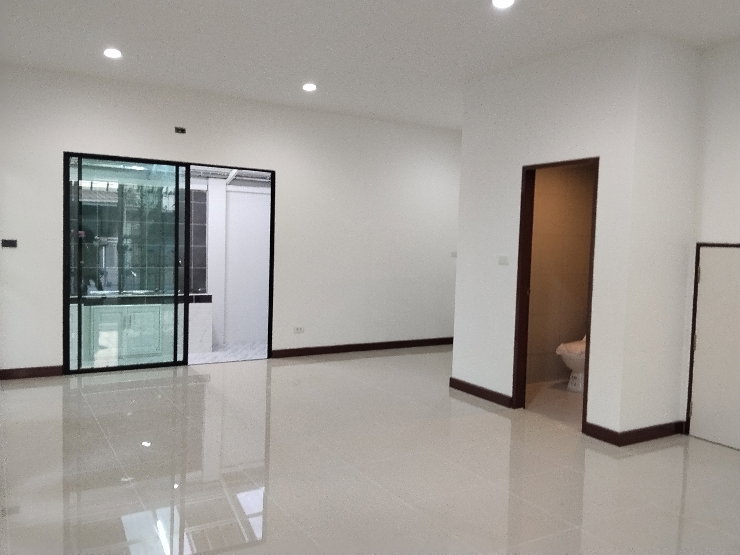รูป บ้านรีโนเวทใหม่หลังริม3ห้องนอน2ห้องนำ้เครือสหพัฒน์ - รูปที่ 17/31